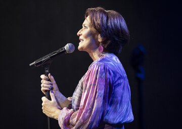 Maya Haokvoort in Concert